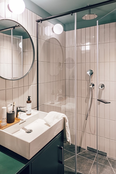 Ansicht eines Badezimmers im REVO München