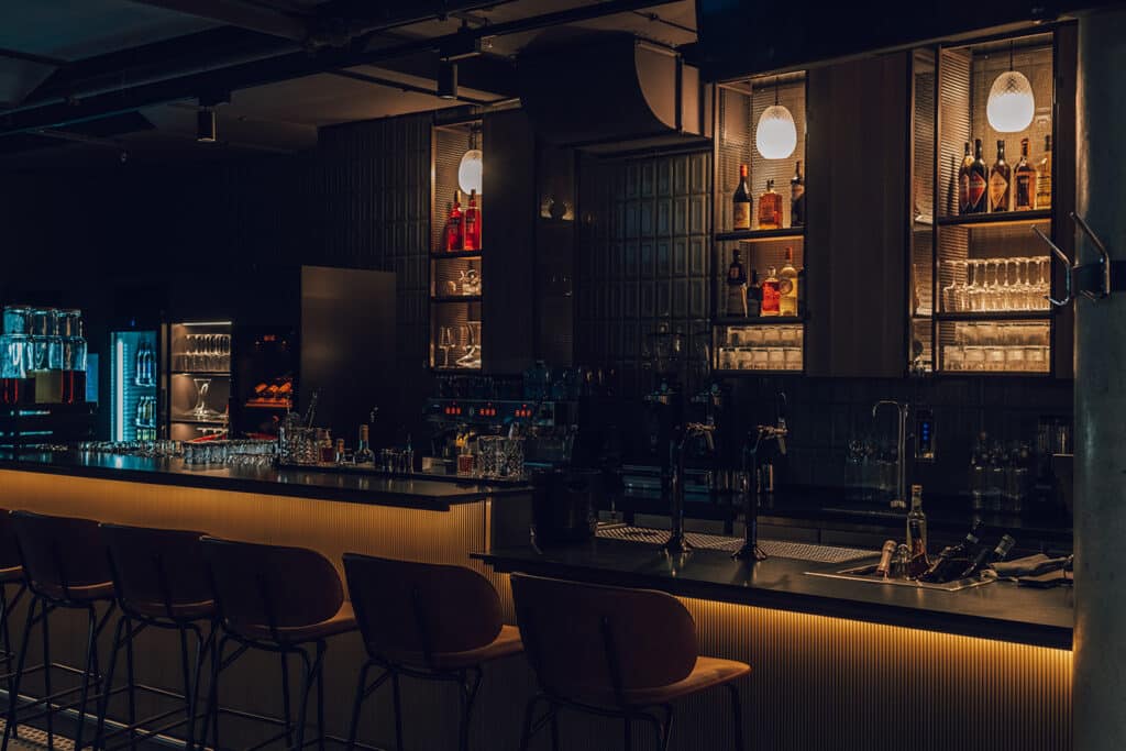 Bar